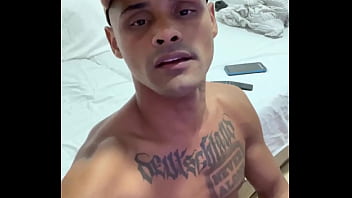 Preview 1 of Gay Belia - Pau preto