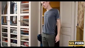 Preview 1 of Slm Woman - SIS. PORN. Chick is a real full-blown whore who cant realize
