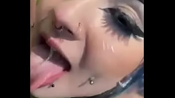 Preview 4 of Proun Sexmisor - Blue hair girl gives head in the park