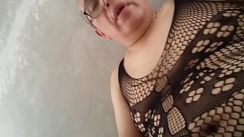 Preview 1 of Wife Sends Sister - Yo bien cachondo con esta cuarentena
