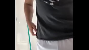 Preview 1 of Natasha Shu - Tirando o branquelo do short