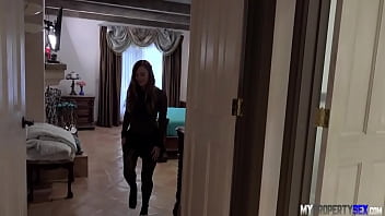 Preview 1 of Boneka Steen - Dani Jensen In Here For The Open House