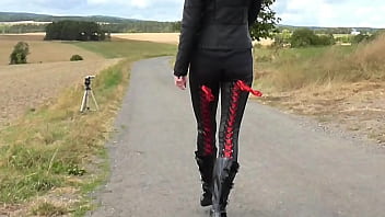 Preview 1 of Red Tube Xxx Vedios - leggings
