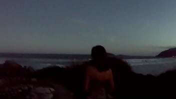 Preview 3 of Fuck In Hizab - Duas safadas na praia de nudismo aprontando todas - Lady Milf - Pernocas