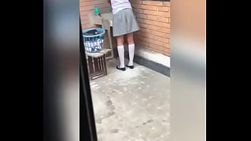 Preview 1 of Brazzers Six Com - Se COGE a su VECINA Colegiala Despu&eacute_s de LAVAR LA ROPA! La Convence Poco a Poco Mientras NO Est&aacute_n sus PAP&Aacute_S! Mexicanas Putas! Sexo Amateur! (Segunda parte)
