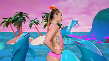Preview 2 of Remaja Sex Kontol Gede - Miley Cyrus - VMA 2015