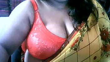 Preview 1 of Milk Eat And Sex - big boobs aunty