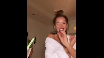 Preview 2 of Xxxx Balad Video Hd - Karina jelinek pezoneando