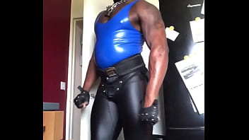 Preview 2 of Xnxxdog And Giral - Black Muscle Rubber Lover