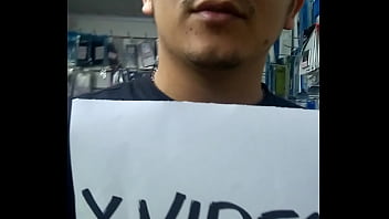 Preview 2 of Sex Parking - ME COJO A MI VECINA CULONA EN LAS ESCALERAS DE LA CASA DE SUS PADRES - SE GRABA CON SU CELULAR LA CARA MIENTRAS LA FOLLO