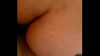 Preview 1 of Pakistani Actress Mira Sex - me quedo con mi prima a solas y me la cojo