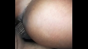 Preview 2 of Stepmom Cant Resist - Fudendo sem dor uma mineira capric&oacute_rniana