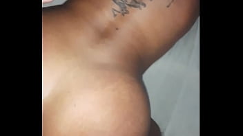 Preview 1 of Stepmom Cant Resist - Fudendo sem dor uma mineira capric&oacute_rniana