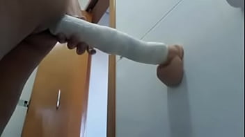 Preview 1 of Sg Girl Mastubate - Socando consolo muito comprido no meu cu,  e aguentando tudo dentro 33cm, Que del&iacute_cia@!!!!