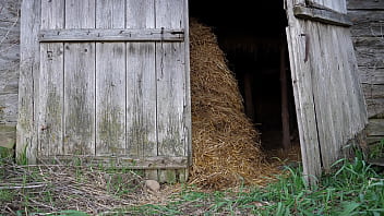 Preview 1 of Jspones Ed Fuck - Muscle construction worker shows his big dick behind the barn // WorldStudZ