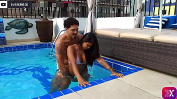 Preview 3 of Stocking Ass Tal - Sexo POV na piscina da Cobertura no Guaruj&aacute_ - Lucao e Lunna Vaz