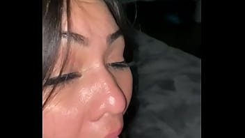 Preview 2 of Tee Oldanal - Latina facial in the eye