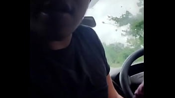 Preview 3 of Tafe Sex And Grl - Mexicano haciendo cruising en el carro con su amigo