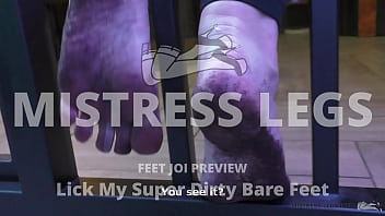 Preview 1 of X X Xvideocom - Lick my super dirty feet and suck my toes JOI