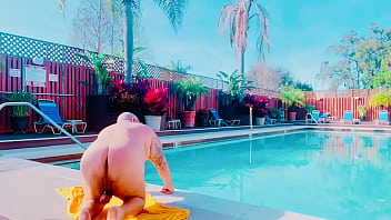 Preview 2 of Biki Fuck - CHUB POOL SIDE HAND-FREE