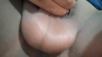 Preview 4 of Man Gets Massage - Mis Bolas llenas de Leche