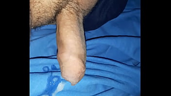 Preview 4 of Big Boobs Kising - Relaxando em plena manh&atilde_zinha