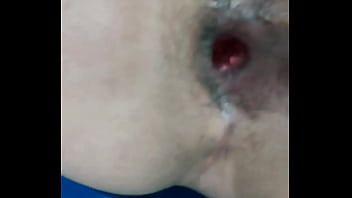 Preview 1 of Yyww Xxx - Ahora me dej&eacute_ el a&ntilde_o abierto con un desodorante estaba tan exitado y me corr&iacute_ muy delicioso