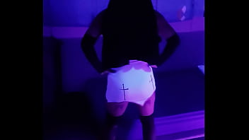 Preview 4 of Gay Forced Oral - Puta bailando