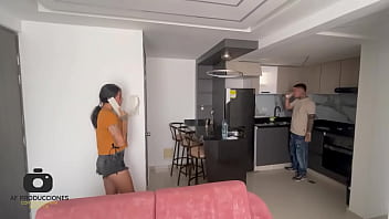 Preview 2 of Pm 7 - Me follo rico a chica latina desconocida que me pide ayuda y me la follo duro en mi apartamento. H.L.