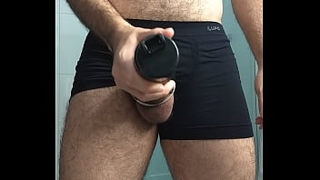 Preview 2 of Thai Babe Doggy Style - Punhetando de Cueca e Pau Pulsando