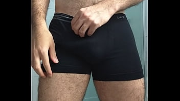 Preview 1 of Thai Babe Doggy Style - Punhetando de Cueca e Pau Pulsando