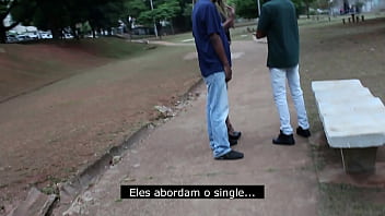 Preview 1 of Janda Gersang Balakong - Corno reliza seu sonho de ver outro macho comendo a esposa. Casal Sex Apeeal