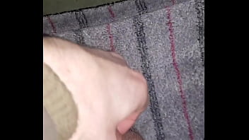 Preview 1 of Bb Gril - Bi-sexueller m4rkus77 wichst und melkt seine Spermaladung auf der Terrasse am Parkrand ab