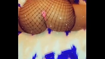 Preview 1 of Homemade Inbreeding - sexy black girl shaking her as so nice.