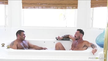 Preview 1 of Diviyari Parti Sex Videos - Well,  is your backdoor open? - Violet Storm,  Draven Navarro,  Vince Parke