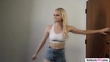 Preview 1 of Luna Td3 - Straight blonde facesitting lesbian babe