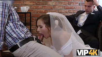 Preview 3 of School Under Gets Naruto - VIP4K. La coppia sposata decide di vendere la figa della sposa a buon prezzo