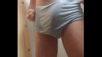 Preview 1 of Teen Fuck Her Dog - N&atilde_o posso usar sunga na praia