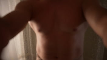 Preview 3 of Mete Moms - Muscular guy wanking after the shower