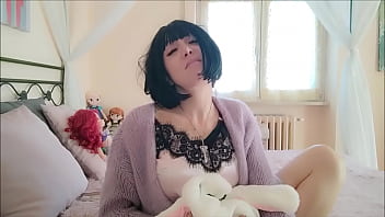 Preview 1 of Padre Fotte Fidanzata Del Figlio - my stepsister has an unspeakable passion: the diaper full of pee