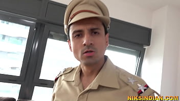 Preview 2 of Hd Sex Vidio Xxxx - अश्लील वेब सीरीज रैकेट पकड़ने के बाद पुलिस वाला खुद चूत चुदाई करने लगा