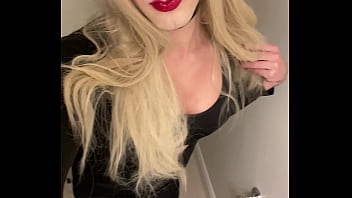 Preview 2 of Lokal Xxx Video 2018 - Gorgeous Blonde Trans Woman