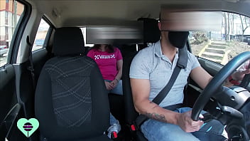 Preview 1 of Kalkini Sex - Hermosa se masturba dentro de mi uber y no se da cuenta que la estoy grabando