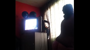 Preview 1 of Mom Pregnant Lesson - Su esposo trabaja y yo me la follo