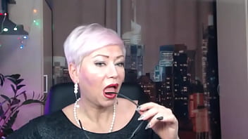 Preview 1 of Office Line Xxxxnxxx - Beautiful mature bitch with big tits sucks dick in a private show))