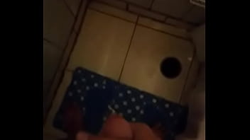 Preview 4 of Mrs Filips - sacandome leche en la ducha