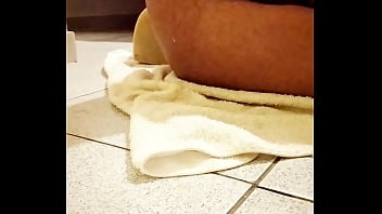 Preview 2 of Youporn Mom And Sons Sex Video - Abriendome el culo solo