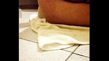 Preview 1 of Youporn Mom And Sons Sex Video - Abriendome el culo solo