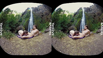 Preview 2 of Suxy Xxx Girls - Yanks VR Sierra&#039_s Wet Orgasm