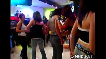 Preview 3 of Chaturbate Sinnye - Steamy sexy club actions